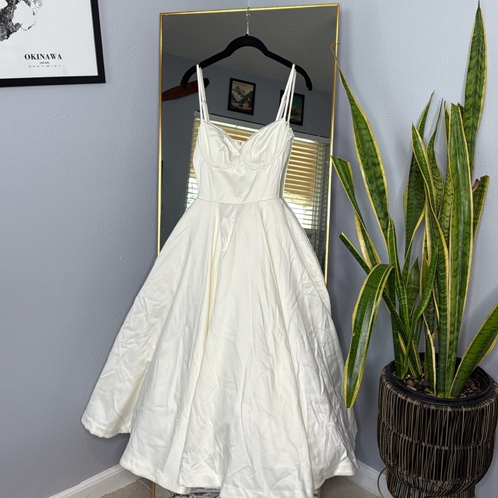 HOUSE OF CB 'Mademoiselle' White Tulle Midi Dress NWOT - Picture 7 of 12